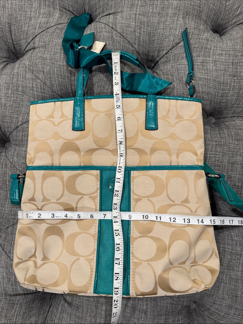 Coach Bag Oversized Signature Green Tan Stripe Foldover Tote EUC RARE - Picture 17 of 17